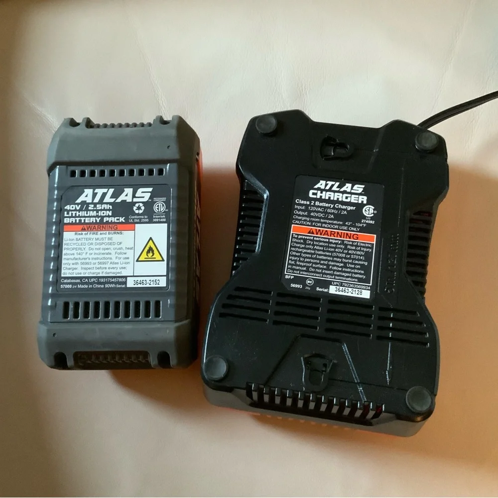 Atlas 40V 2.5 AH  rechargeable battery and charger in excellent condition. - Picture 4 of 4